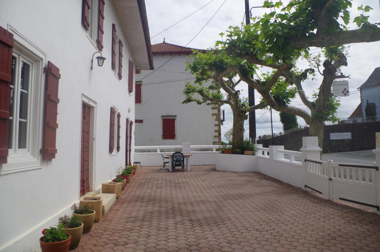 Maison Elizondoa - Chambres, Restaurant Et Spa Masparraute Zewnętrze zdjęcie