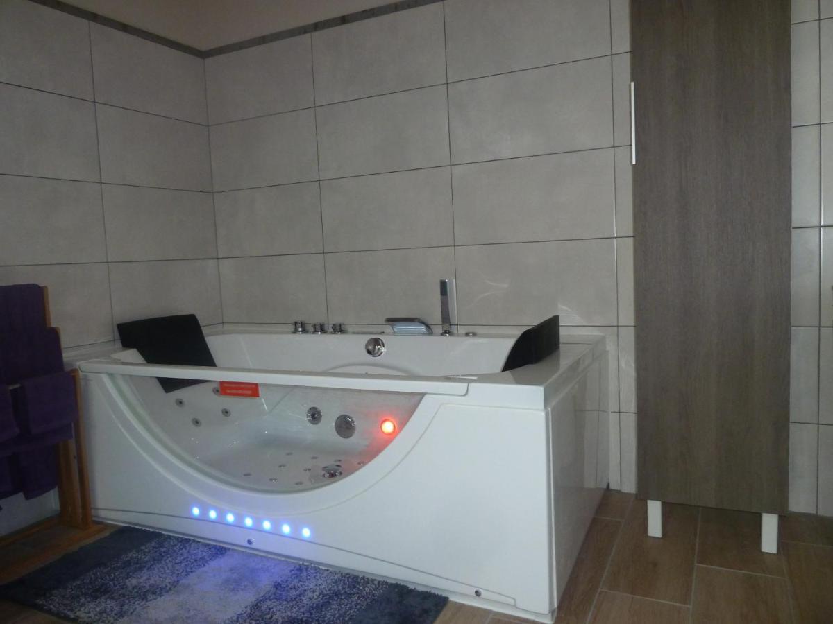 Maison Elizondoa - Chambres, Restaurant Et Spa Masparraute Zewnętrze zdjęcie